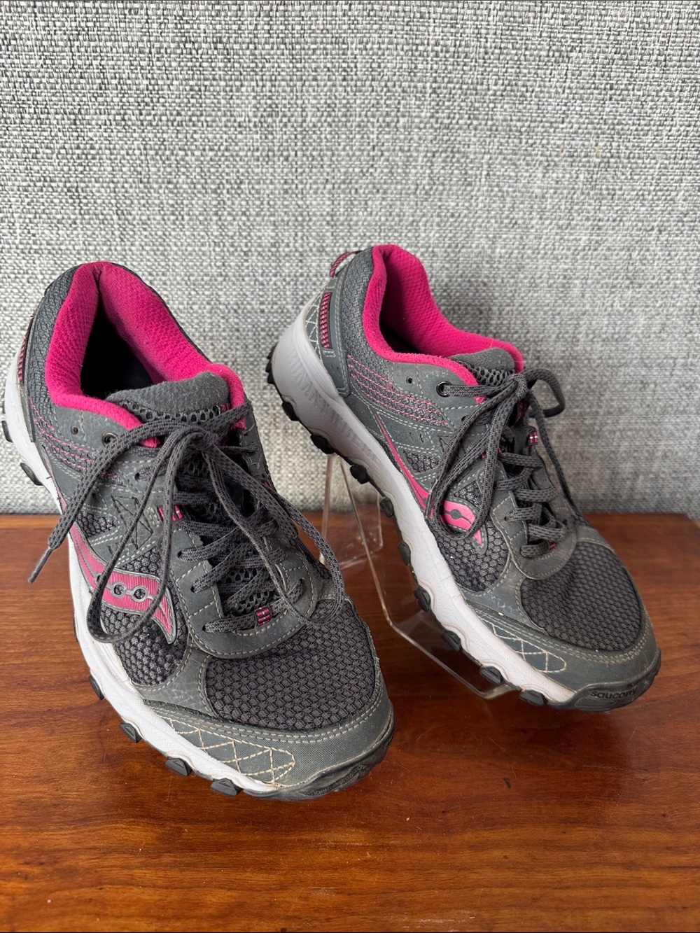 Saucony Grid Raptor TR 2 Women’s Trail Running Shoes Size 8.5